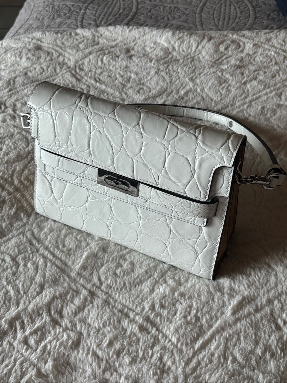 Tory Burch Lee Radziwill Shoulder Bag in White Croc-Embossed Leather/Silver